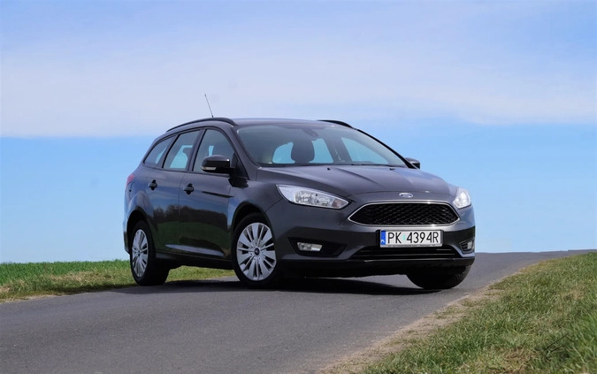 Ford Focus cena 29700 przebieg: 140000, rok produkcji 2015 z Kalisz małe 781